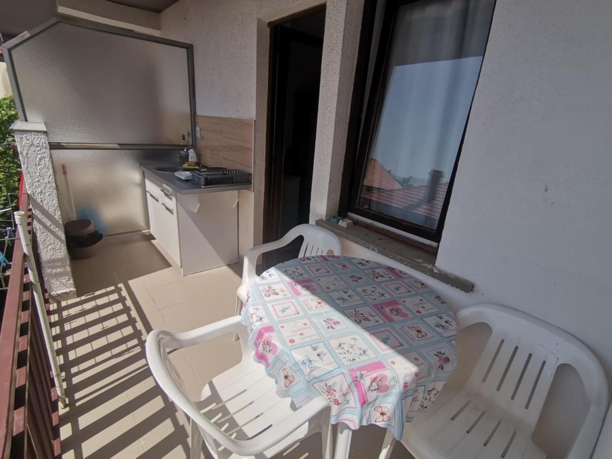 Guesthouse Zimovski Пештани Экстерьер фото