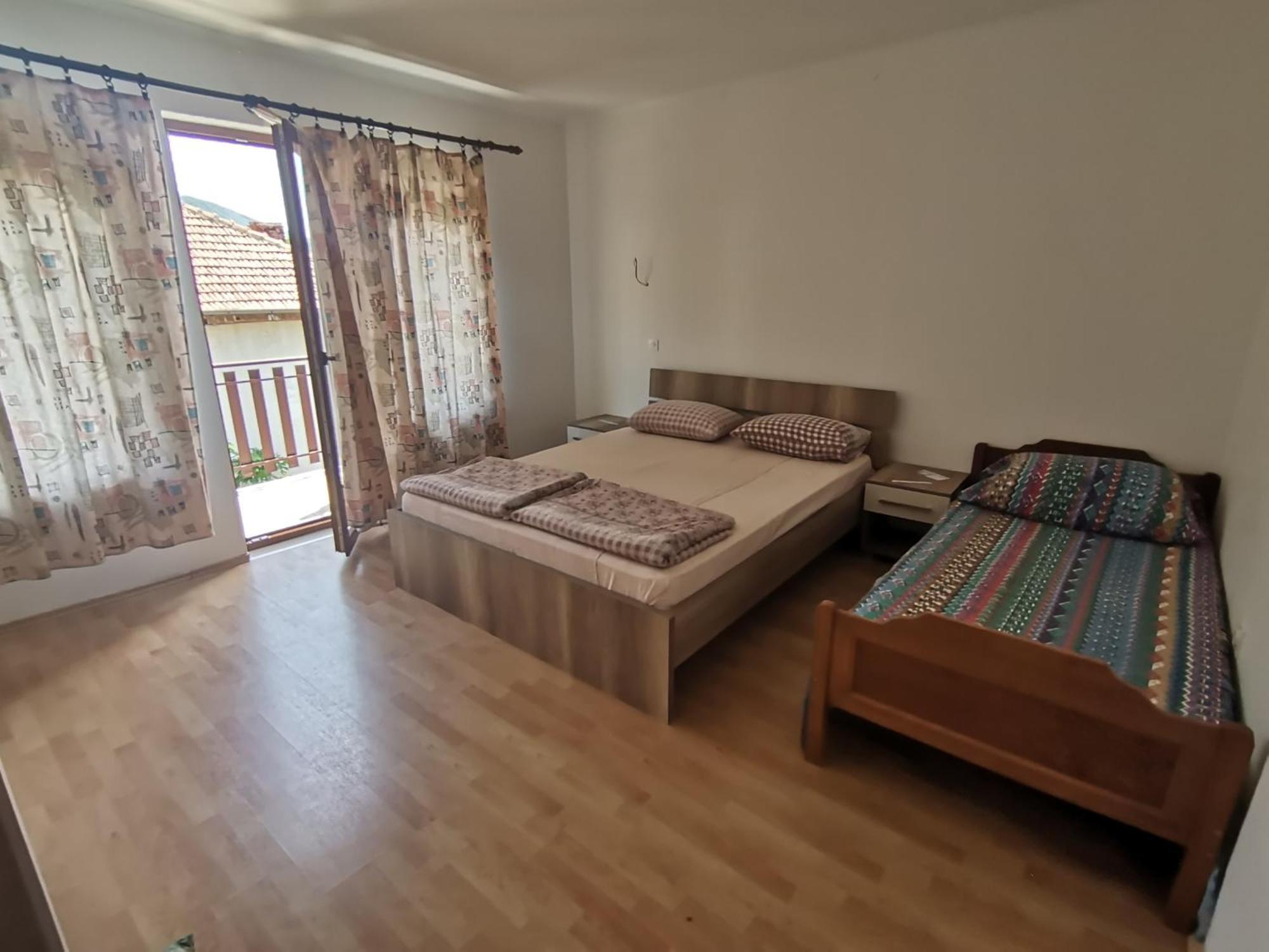 Guesthouse Zimovski Пештани Экстерьер фото