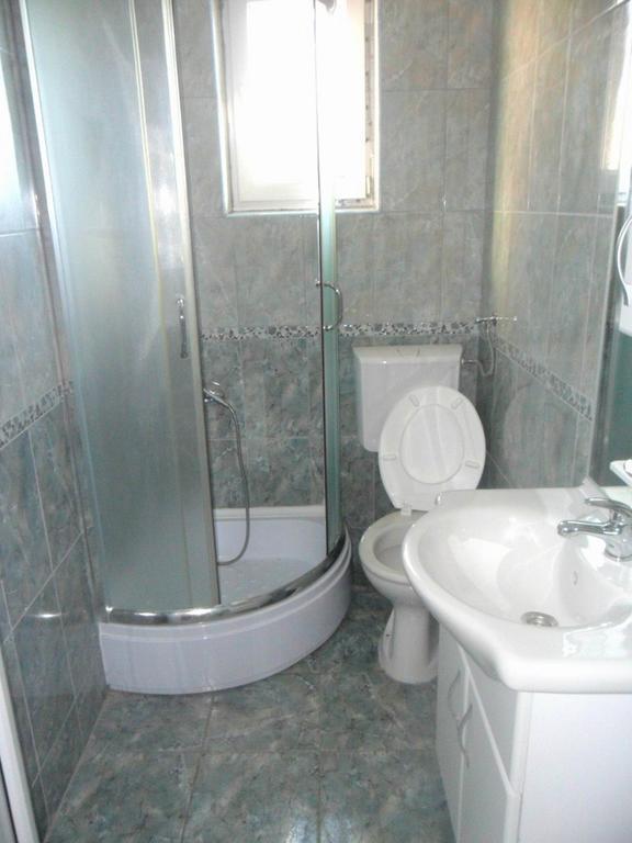 Guesthouse Zimovski Пештани Экстерьер фото