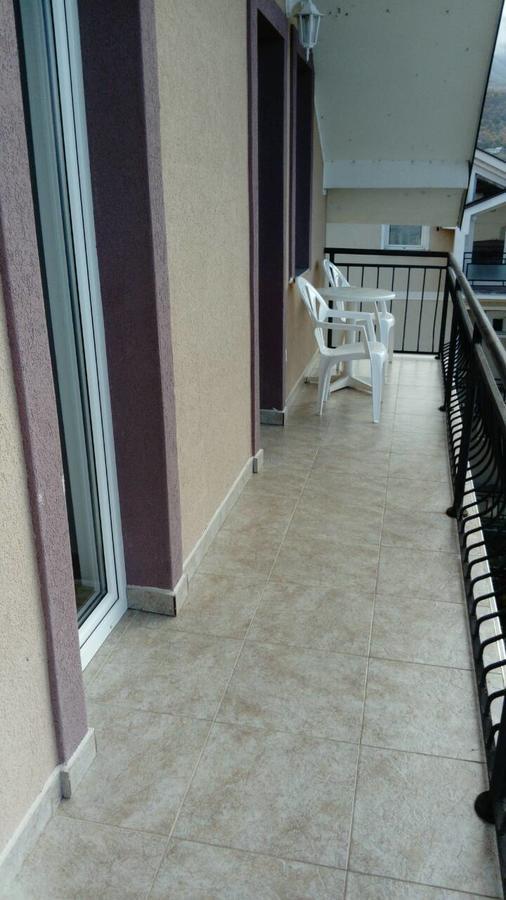 Guesthouse Zimovski Пештани Экстерьер фото